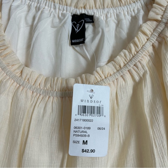 Windsor size Medium cream colored flowy boho skirt - Picture 3 of 5